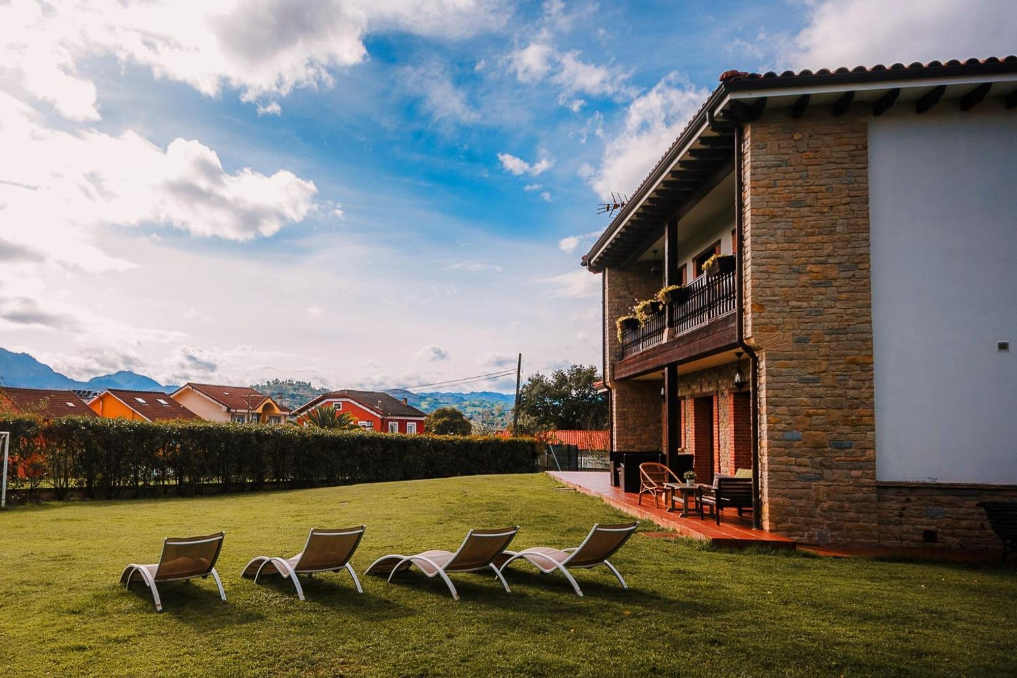 Villa Tiviti Oviedo Zewnętrze zdjęcie