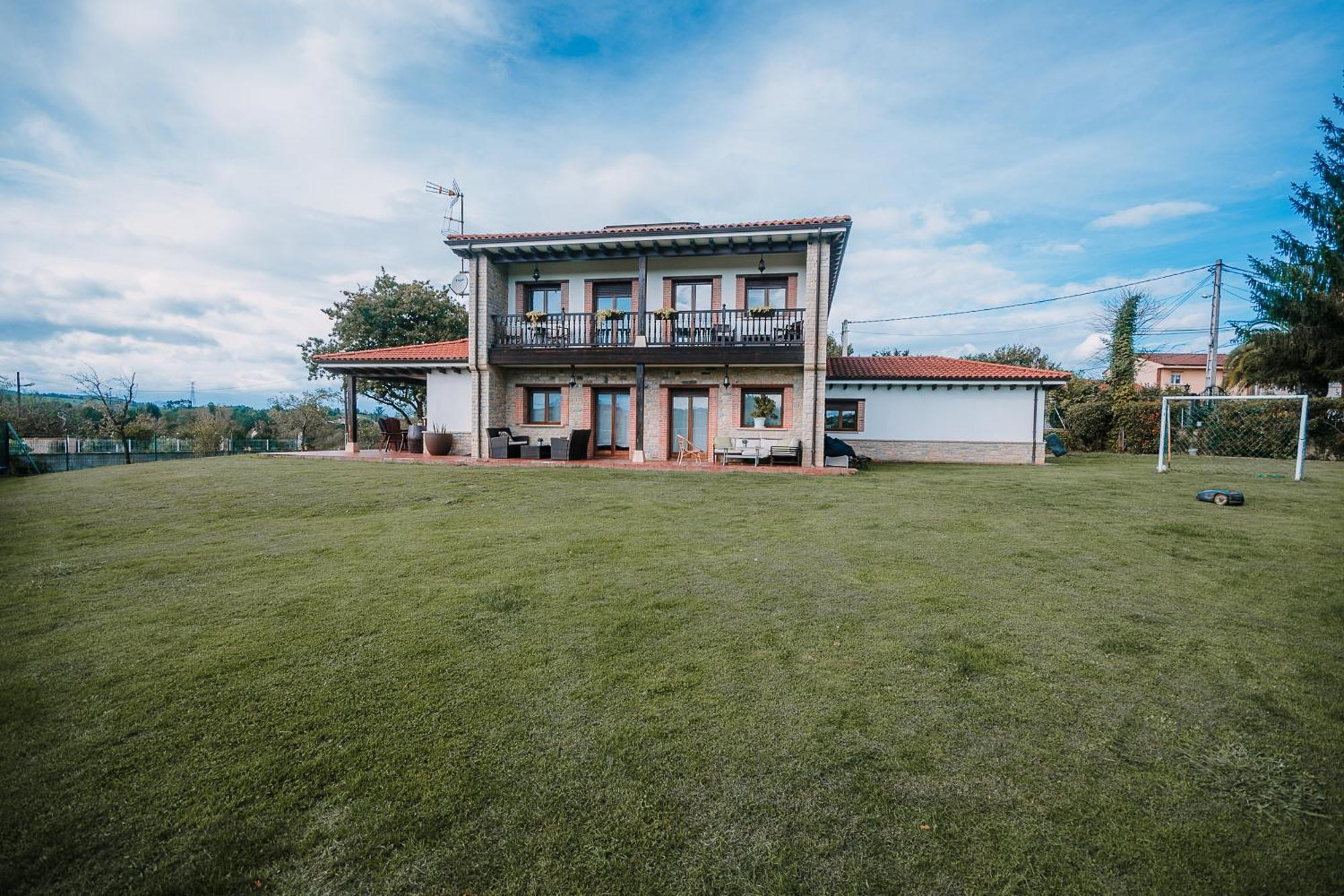 Villa Tiviti Oviedo Zewnętrze zdjęcie
