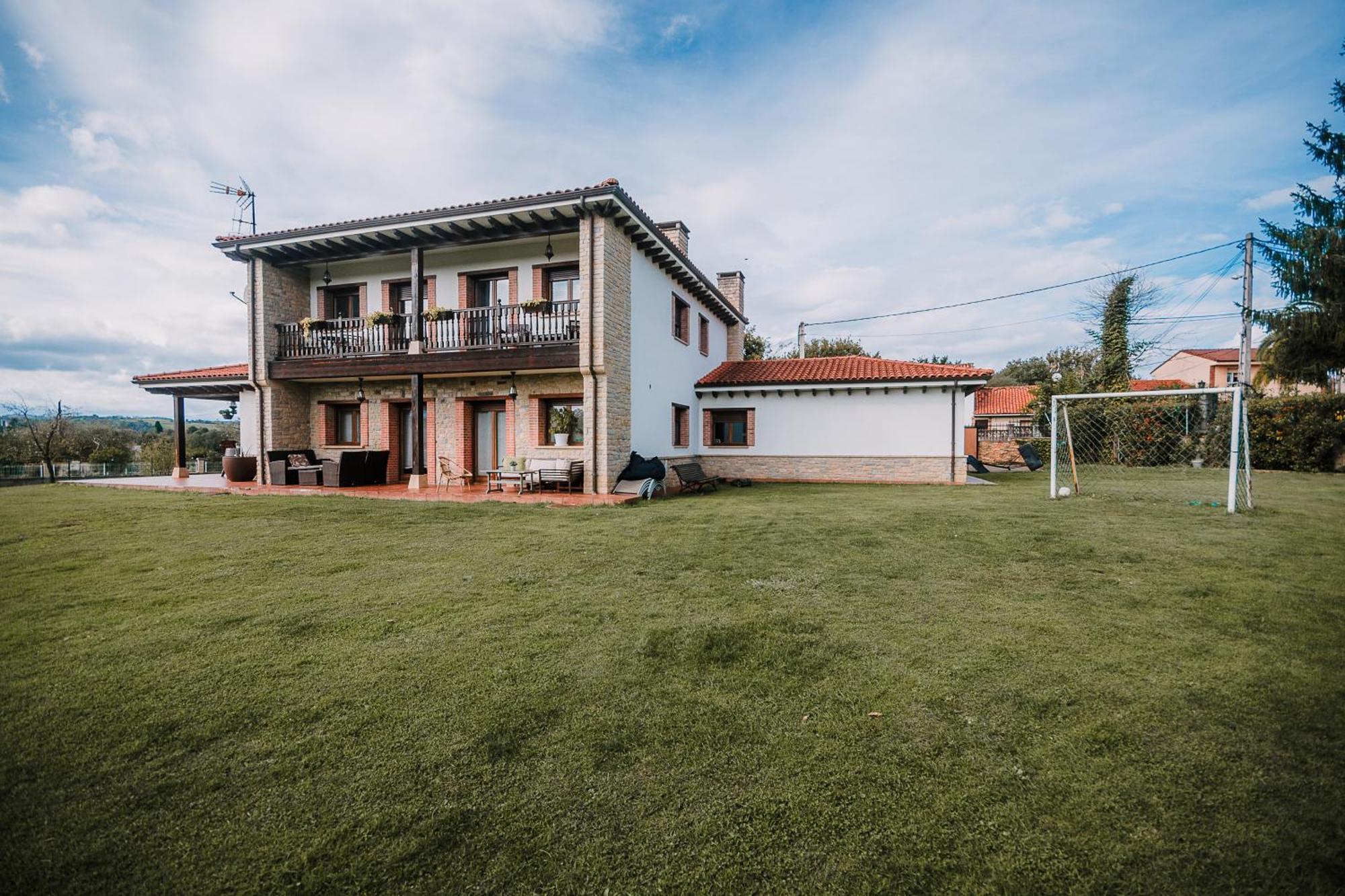 Villa Tiviti Oviedo Zewnętrze zdjęcie