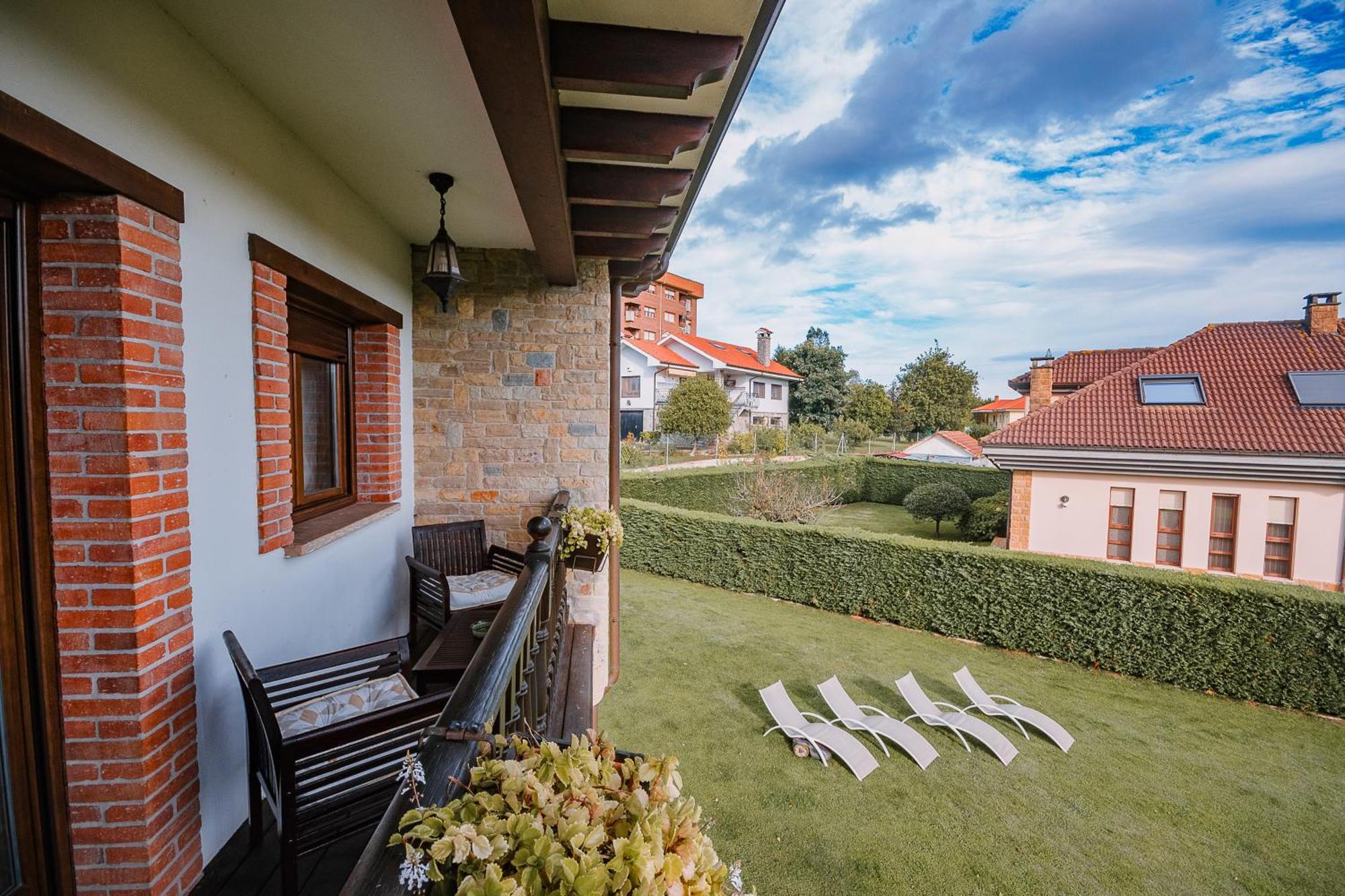 Villa Tiviti Oviedo Zewnętrze zdjęcie